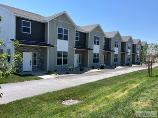 5600 Trueman St # D, Chubbuck, ID 83202