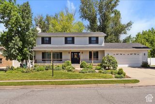 1105 CREEK VIEW DRIVE DR, Fruit Heights, UT 84037