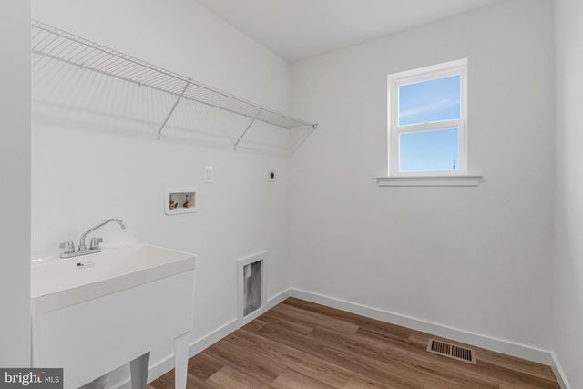 10134 WILKES DR, Williamsport, MD 21795