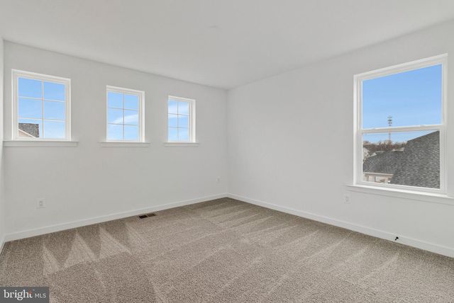 10134 WILKES DR, Williamsport, MD 21795