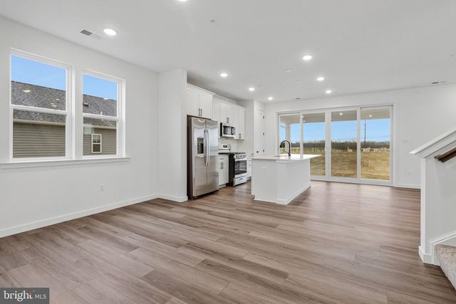 10134 WILKES DR, Williamsport, MD 21795