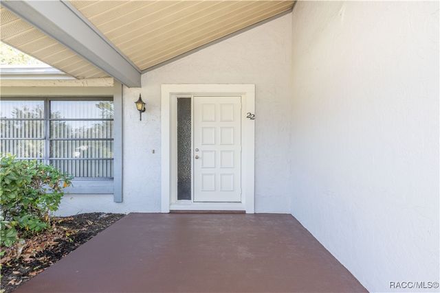 22 Shumard Court E, Homosassa, FL 34446