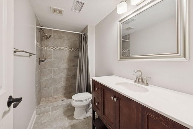 6106 Creek View Trail, Minnetonka, MN 55345