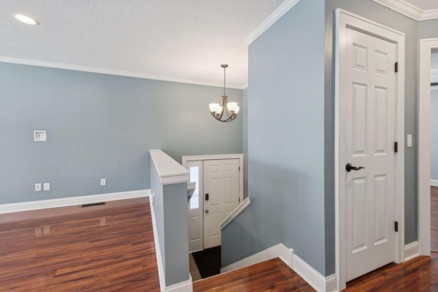 6106 Creek View Trail, Minnetonka, MN 55345