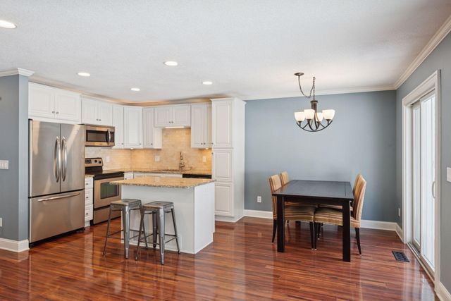 6106 Creek View Trail, Minnetonka, MN 55345