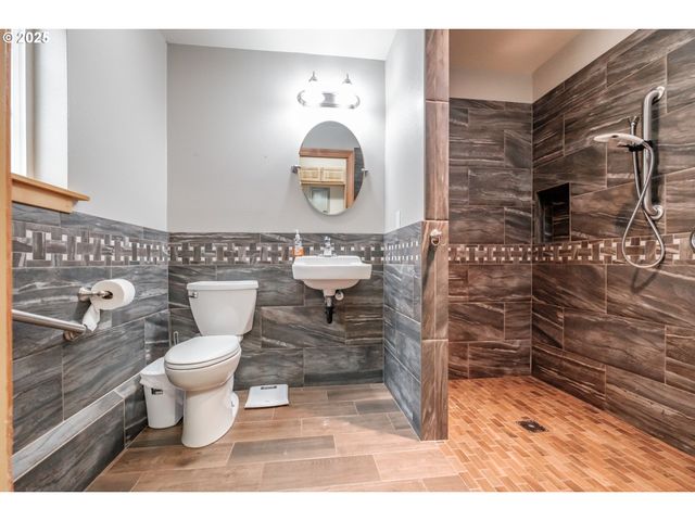 29109 BROWNSVILLE Rd, Brownsville, OR 97327