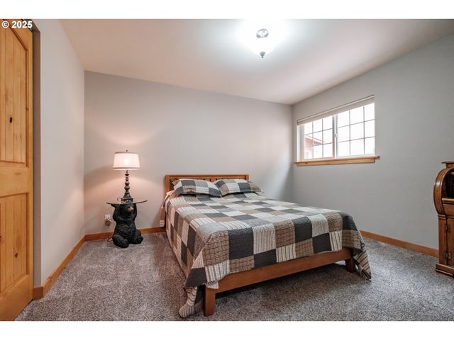 29109 BROWNSVILLE Rd, Brownsville, OR 97327