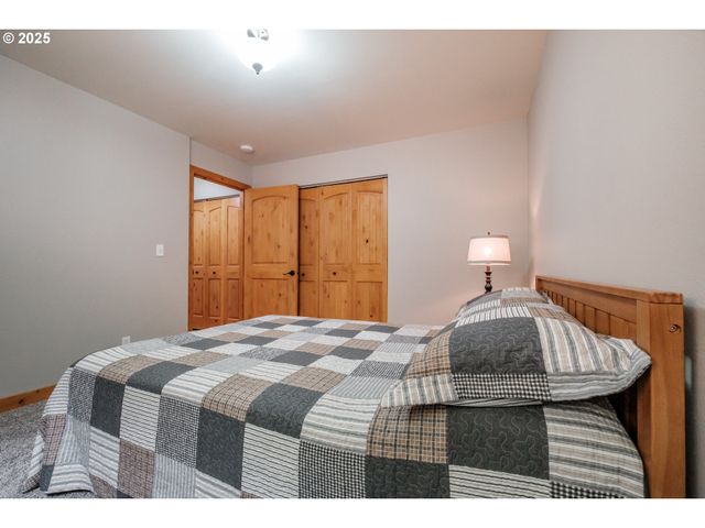 29109 BROWNSVILLE Rd, Brownsville, OR 97327