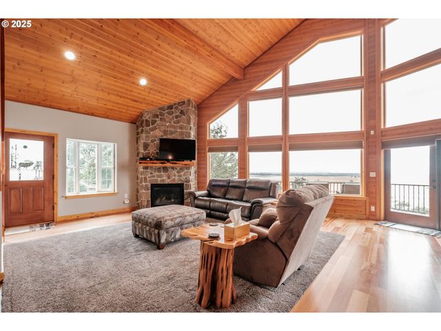 29109 BROWNSVILLE Rd, Brownsville, OR 97327