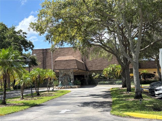 100 Ashbury Road 107, Hollywood, FL 33024