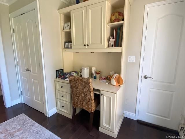 264-63 Langston Avenue 2nd floor, Glen Oaks, NY 11004