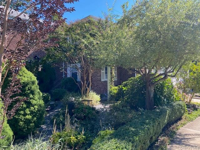264-63 Langston Avenue 2nd floor, Glen Oaks, NY 11004
