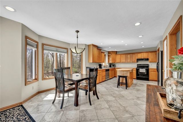 760 Jeanette Street, Brunswick, OH 44212