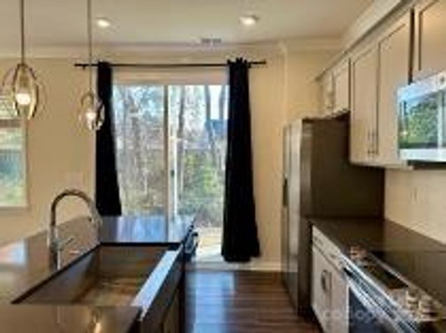 9044 Widden Way, Charlotte, NC 28269