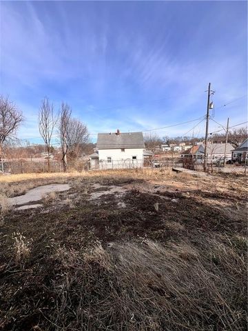 2031 Indiana Avenue, Kansas City, MO 64127