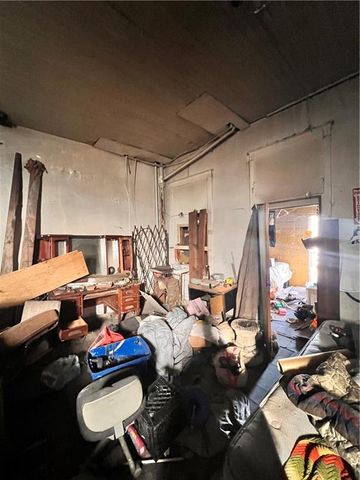 2031 Indiana Avenue, Kansas City, MO 64127