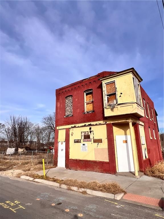 2031 Indiana Avenue, Kansas City, MO 64127