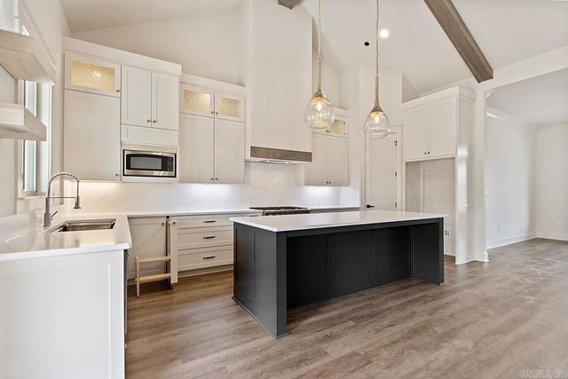 602 Corondelet Lane, Maumelle, AR 72113