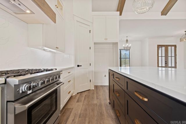 602 Corondelet Lane, Maumelle, AR 72113