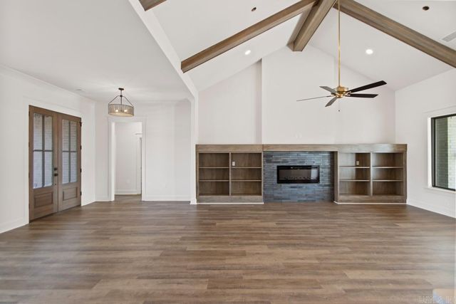 602 Corondelet Lane, Maumelle, AR 72113