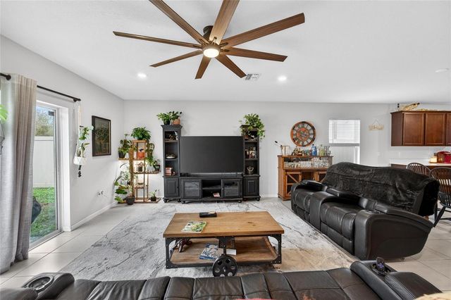 3821 INDIAN RIVER COURT, Lakeland, FL 33811