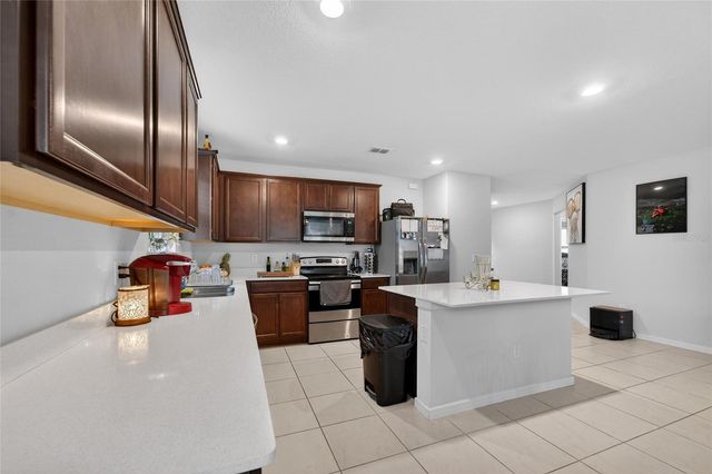 3821 INDIAN RIVER COURT, Lakeland, FL 33811