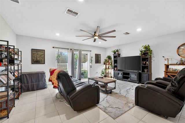 3821 INDIAN RIVER COURT, Lakeland, FL 33811