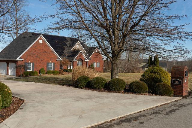 706 Hunter Drive, Lancaster, KY 40444