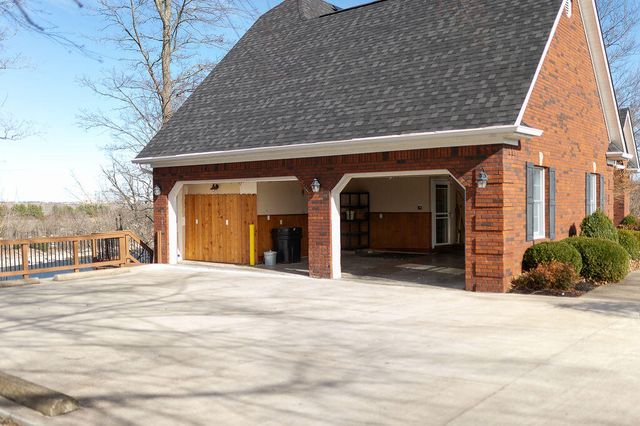 706 Hunter Drive, Lancaster, KY 40444