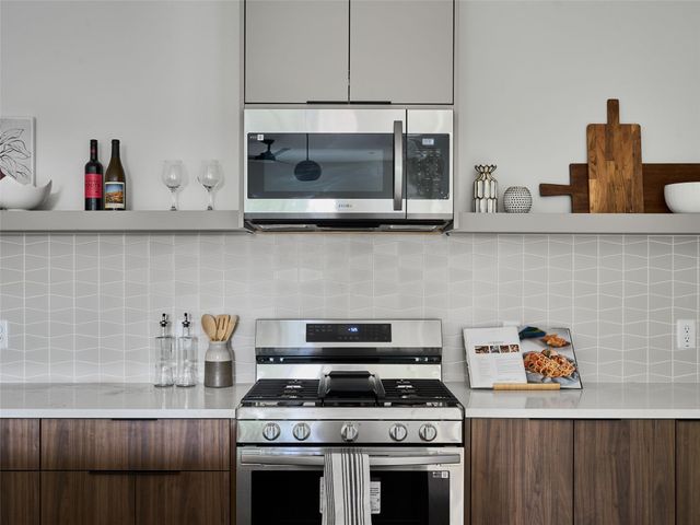 412 Hackberry LN 1, Austin, TX 78753
