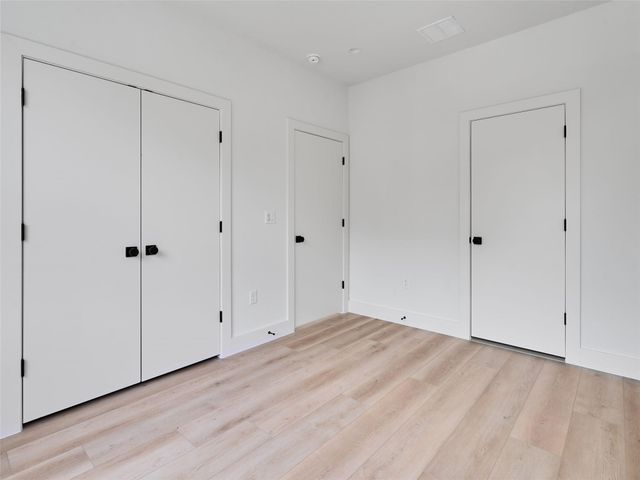 412 Hackberry LN 1, Austin, TX 78753