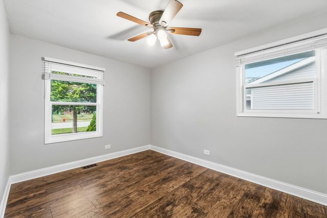 457 Lilac Lane, Elk Grove Village, IL 60007