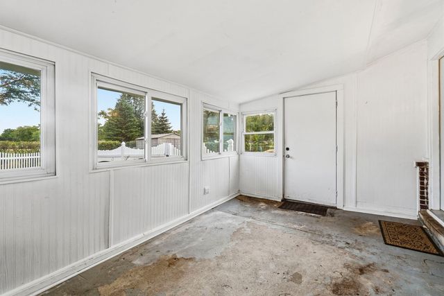 457 Lilac Lane, Elk Grove Village, IL 60007