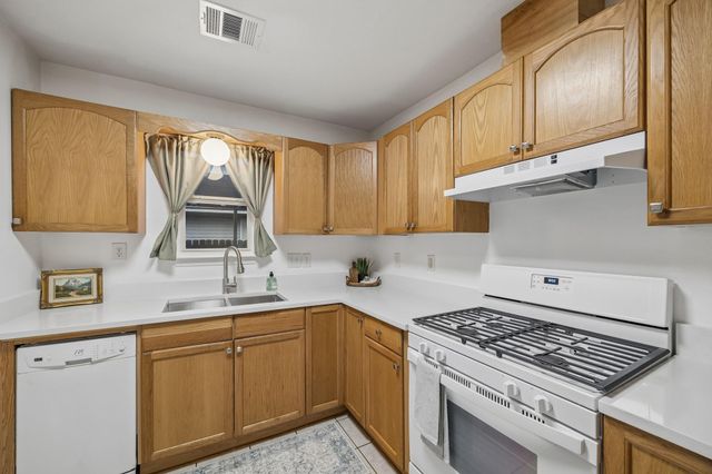 10821 Deaf Smith Street, La Porte, TX 77571