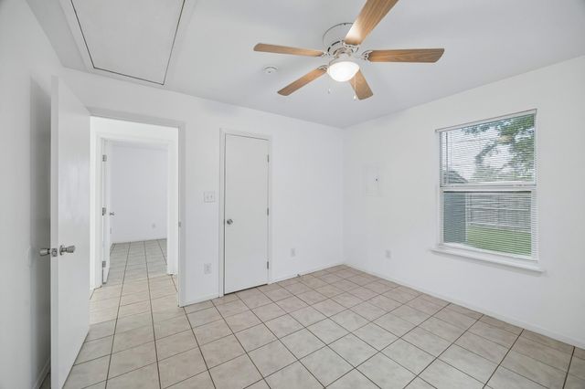 10821 Deaf Smith Street, La Porte, TX 77571