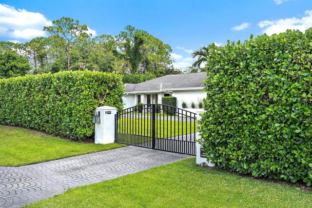 14039 Greentree Trail, Wellington, FL 33414