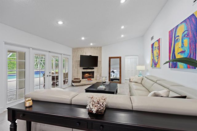 14039 Greentree Trail, Wellington, FL 33414