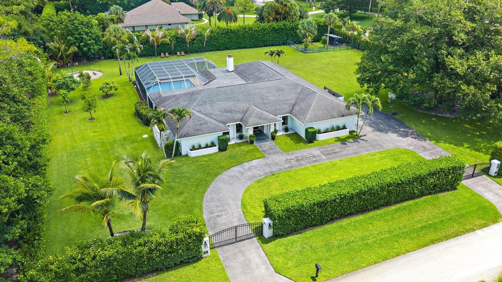 14039 Greentree Trail, Wellington, FL 33414