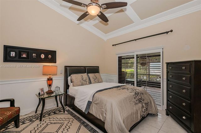 9204 S Chelsea Drive S, Plantation, FL 33324
