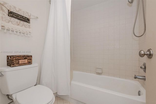 9204 S Chelsea Drive S, Plantation, FL 33324