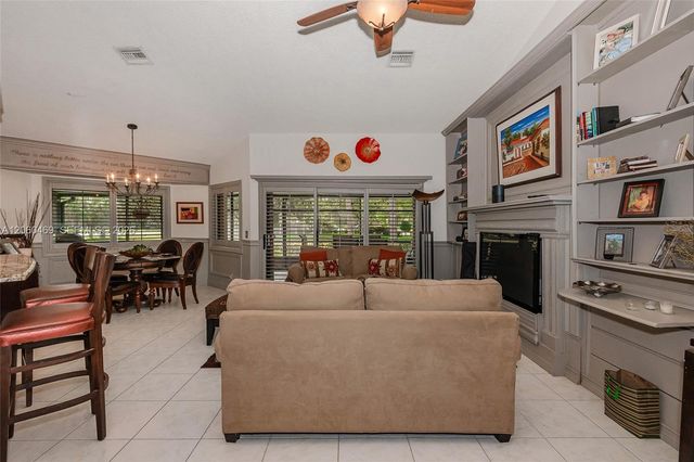 9204 S Chelsea Drive S, Plantation, FL 33324