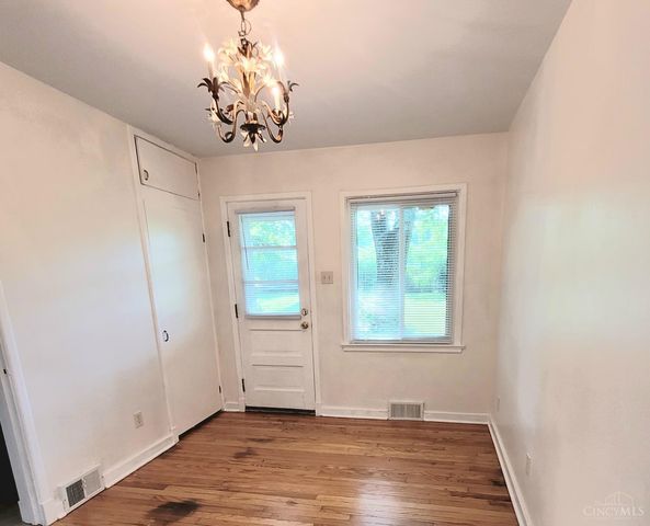 1916 Shady Lane, Beavercreek, OH 45432