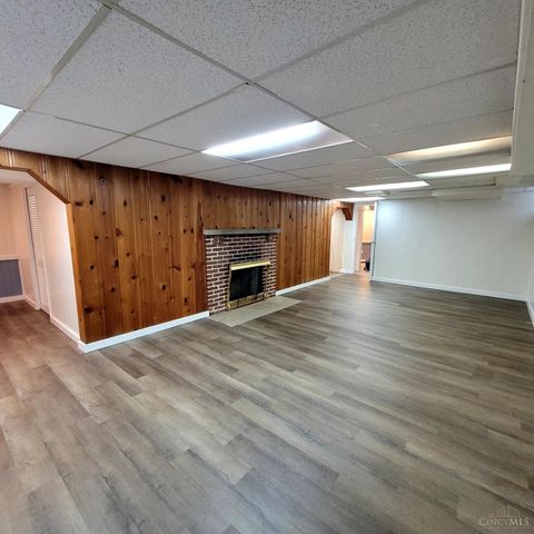 1916 Shady Lane, Beavercreek, OH 45432