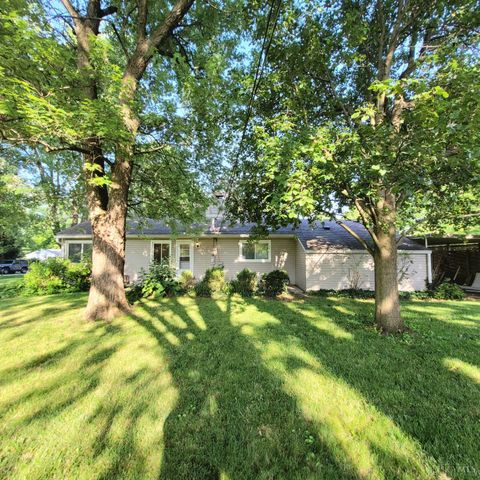 1916 Shady Lane, Beavercreek, OH 45432