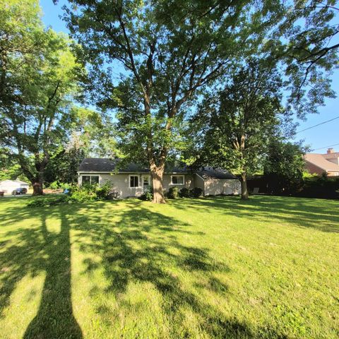 1916 Shady Lane, Beavercreek, OH 45432