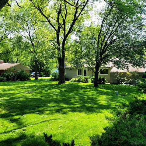 1916 Shady Lane, Beavercreek, OH 45432