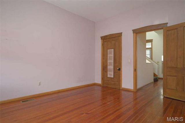 1226 Sidney Street, St Louis, MO 63104