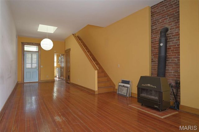 1226 Sidney Street, St Louis, MO 63104