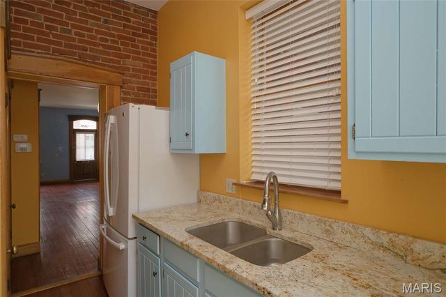 1226 Sidney Street, St Louis, MO 63104