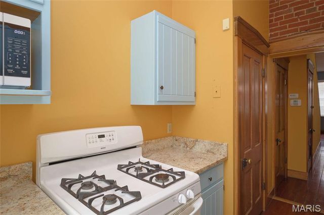 1226 Sidney Street, St Louis, MO 63104